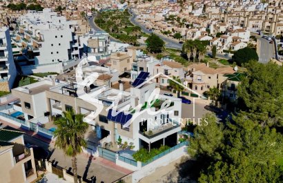 Resale - Villa - Orihuela-Costa - Villamartin