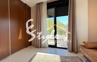 Resale - Villa - Orihuela-Costa - Villamartin