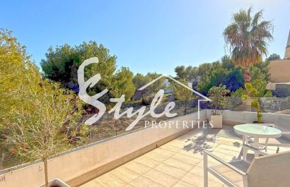 Resale - Villa - Orihuela-Costa - Villamartin
