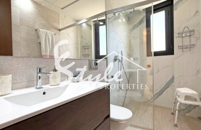 Resale - Villa - Orihuela-Costa - Villamartin