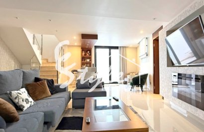 Resale - Villa - Orihuela-Costa - Villamartin