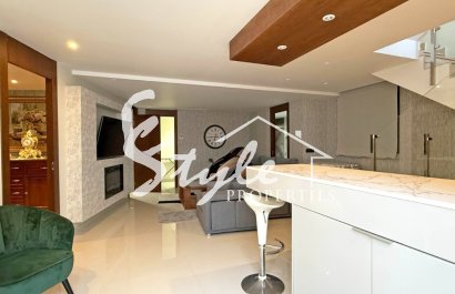 Resale - Villa - Orihuela-Costa - Villamartin