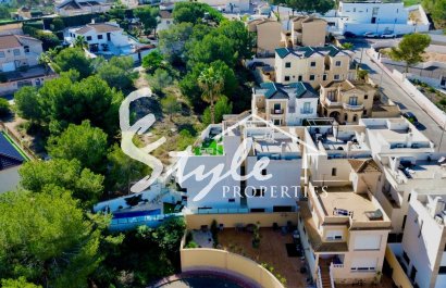 Resale - Villa - Orihuela-Costa - Villamartin