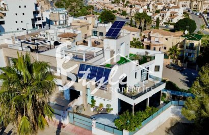 Resale - Villa - Orihuela-Costa - Villamartin