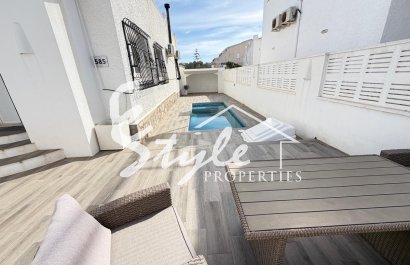 Resale - Villa - Orihuela-Costa - Blue Lagoon