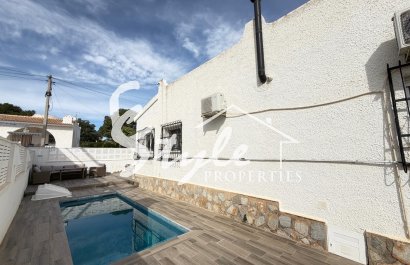 Resale - Villa - Orihuela-Costa - Blue Lagoon