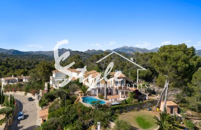 Resale - Villa - Port d'Andratx - Andratx