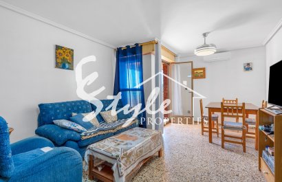 Resale - Apartamento - Arenales del Sol - Segunda linea playa