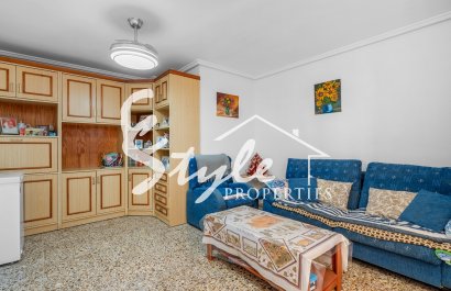 Resale - Apartamento - Arenales del Sol - Segunda linea playa