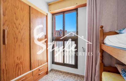 Resale - Apartamento - Arenales del Sol - Segunda linea playa