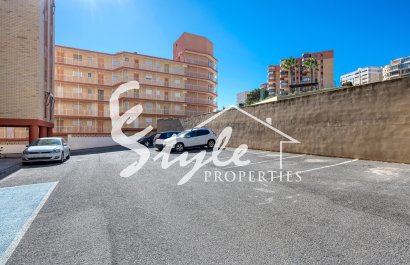 Resale - Apartamento - Arenales del Sol - Segunda linea playa