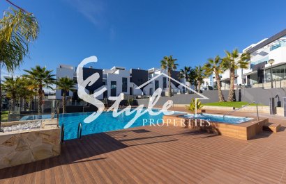 Modern Ground Floor Corner Apartment for Sale in Oasis Beach 8 – Punta Prima, Costa Blanca. REF. 2693