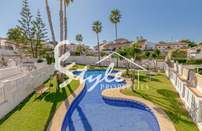Reventa - Semi - Detached Villa - Mil Palmeras - Riomar