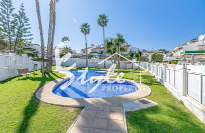 Reventa - Semi - Detached Villa - Mil Palmeras - Riomar