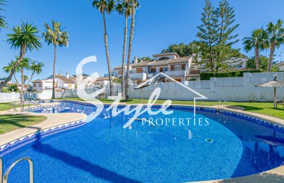 Reventa - Semi - Detached Villa - Mil Palmeras - Riomar