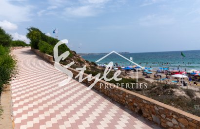 Reventa - Semi - Detached Villa - Mil Palmeras - Riomar