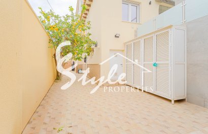 Resale - Villa - Los Balcones