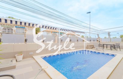 Resale - Villa - Los Balcones