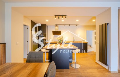 Resale - Villa - Los Balcones