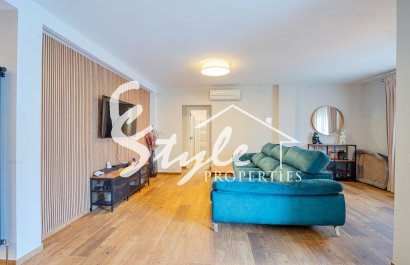 Resale - Villa - Los Balcones