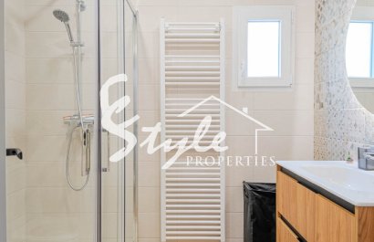 Resale - Villa - Los Balcones