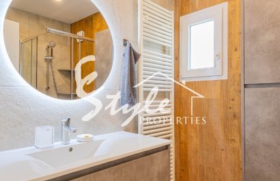 Resale - Villa - Los Balcones