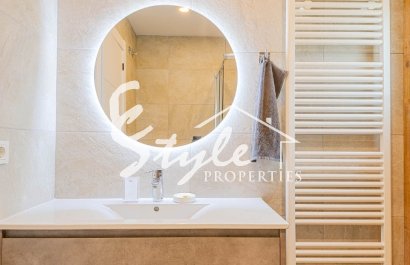 Resale - Villa - Los Balcones