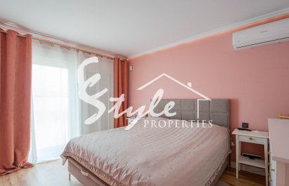 Resale - Villa - Los Balcones