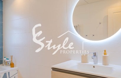 Resale - Villa - Los Balcones