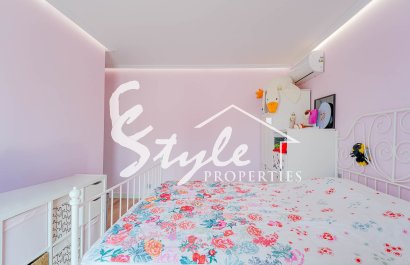 Resale - Villa - Los Balcones