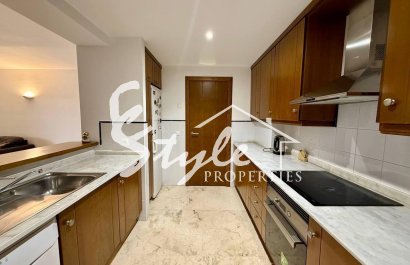 Resale - Apartamento - Punta Prima