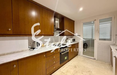 Resale - Apartamento - Punta Prima