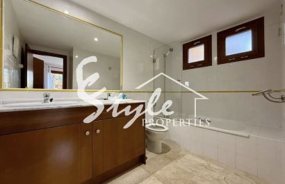 Resale - Apartamento - Punta Prima