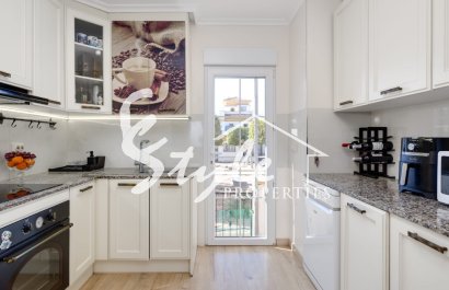 Вторичное жилье - Adosado - Torrevieja - Торревьеха