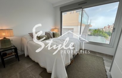 Resale - Villa - Mil Palmeras