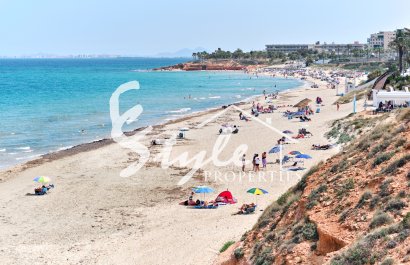 Resale - Villa - Mil Palmeras