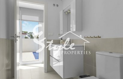 Resale - Villa - Mil Palmeras