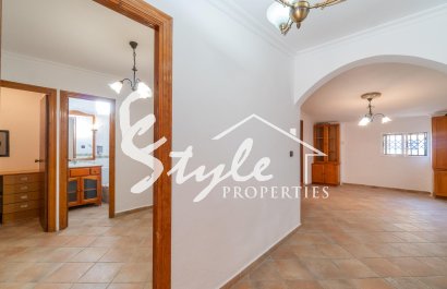 Reventa - Villa - Torrevieja - Los altos