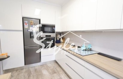 Resale - Villa - Orihuela-Costa - Villamartin