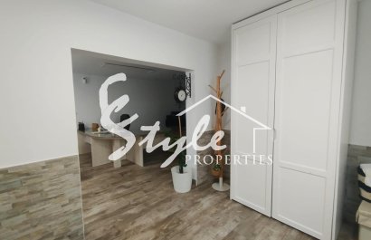 Resale - Villa - Orihuela-Costa - Villamartin