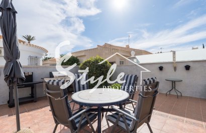 Resale - Villa - Orihuela-Costa - Playa Flamenca