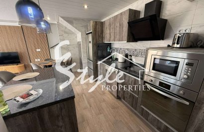 Resale - Semi-Detached Villa - Los Altos