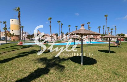 Resale - Semi-Detached Villa - Los Altos