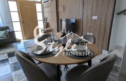 Resale - Semi-Detached Villa - Los Altos