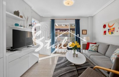 Sunny penthouse for sale in the gated community of Zenia Mar, Playa Flamenca, Orihuela Costa, Spain. ID2341