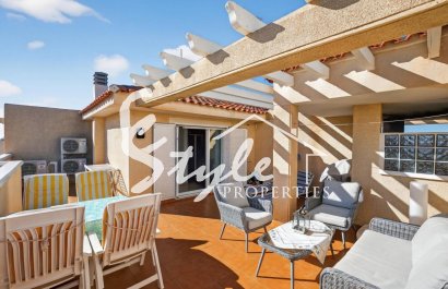 Sunny penthouse for sale in the gated community of Zenia Mar, Playa Flamenca, Orihuela Costa, Spain. ID2341