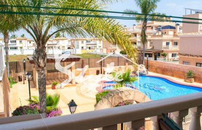 For sale: 2-bedroom townhouse in a gated community in Villamartin, Costa Blanca, Spain. ID2347