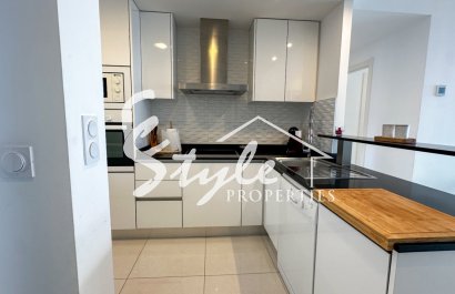 Resale - Apartamento - Punta Prima