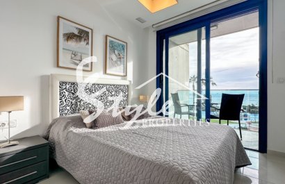 Resale - Apartamento - Punta Prima