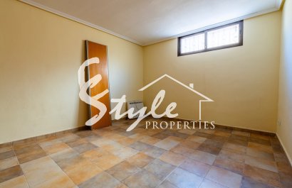 Resale - Villa - Villamartin, Orihuela Costa - Villamartin